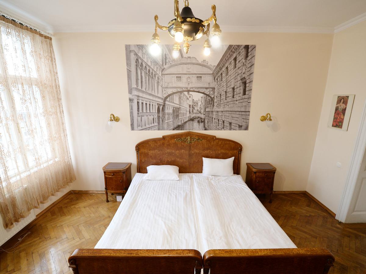 The Historical Family Nest In City Centre Lviv Dış mekan fotoğraf