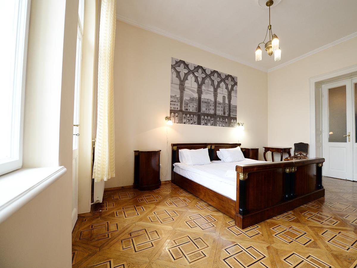 The Historical Family Nest In City Centre Lviv Dış mekan fotoğraf