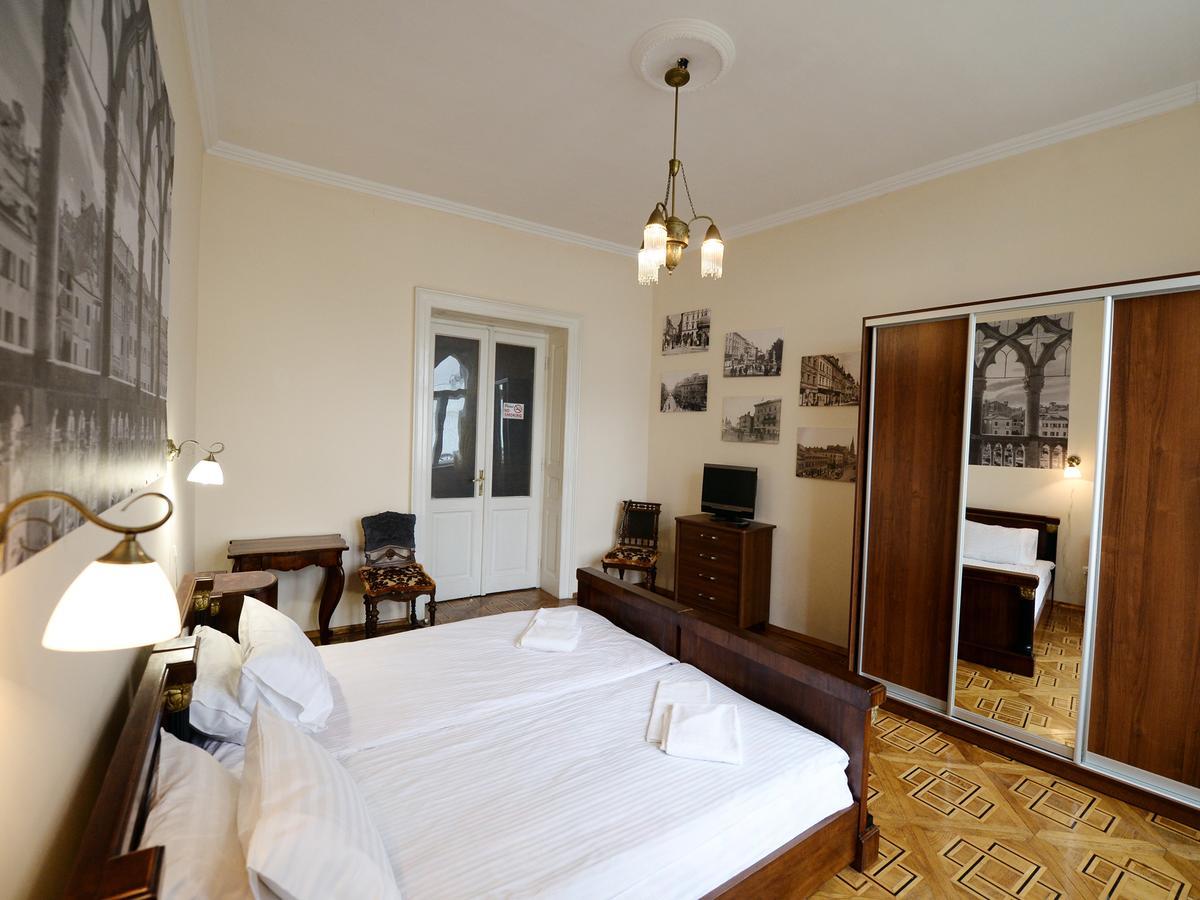 The Historical Family Nest In City Centre Lviv Dış mekan fotoğraf