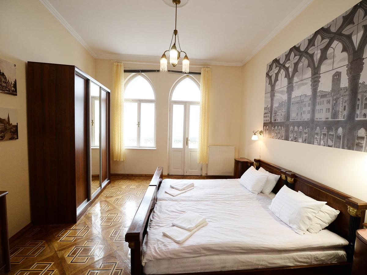 The Historical Family Nest In City Centre Lviv Dış mekan fotoğraf